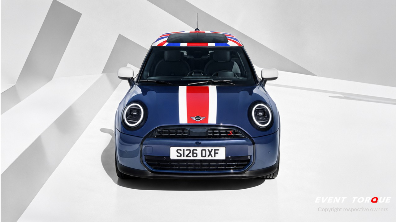 Mini Cooper Gets a Union Jack Makeover in New Oxford Edition